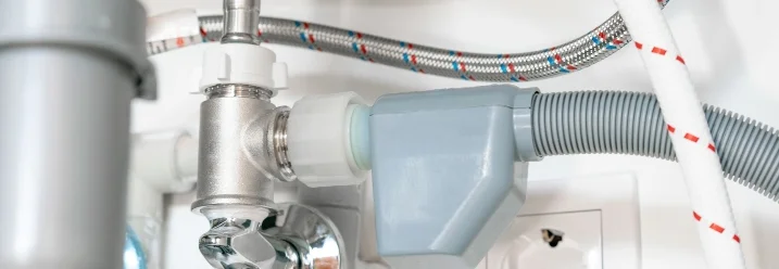 Wasseranschluss einer Waschmaschine